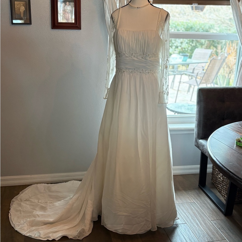 David's Bridal ivory Long Sleeve on/off shoulder bridal gown with Beaded Accents